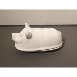 Ceramic covered butter dish pig-shaped design
